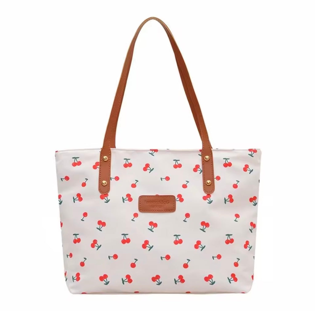 Cherry Tote – Le cabas du quotidien